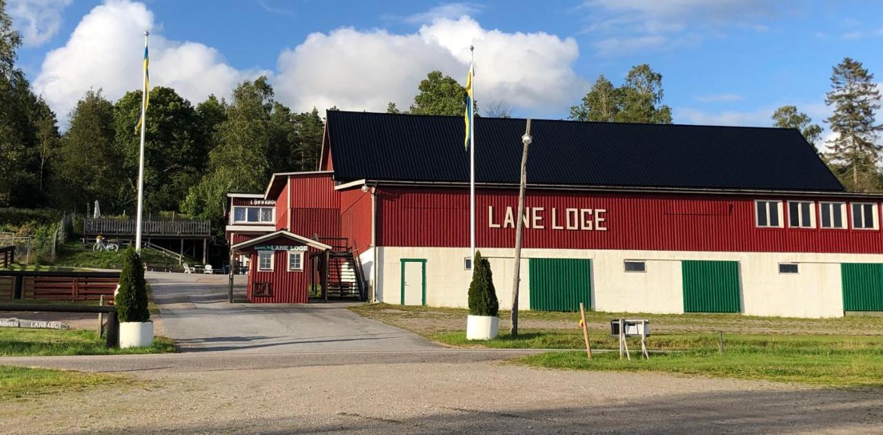 Lane Loge *